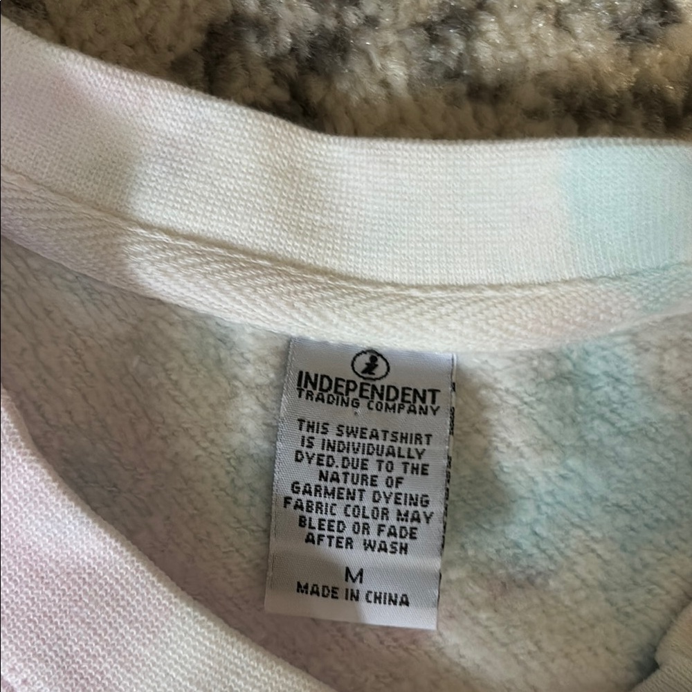Midwest tye dye sweatshirt - Picture 2 of 4
